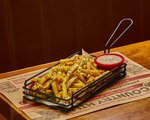 Detroit Fries   كونتري هيلز restaurant 