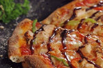 Chicken BBQ Pizza  العمده رؤوف restaurant 