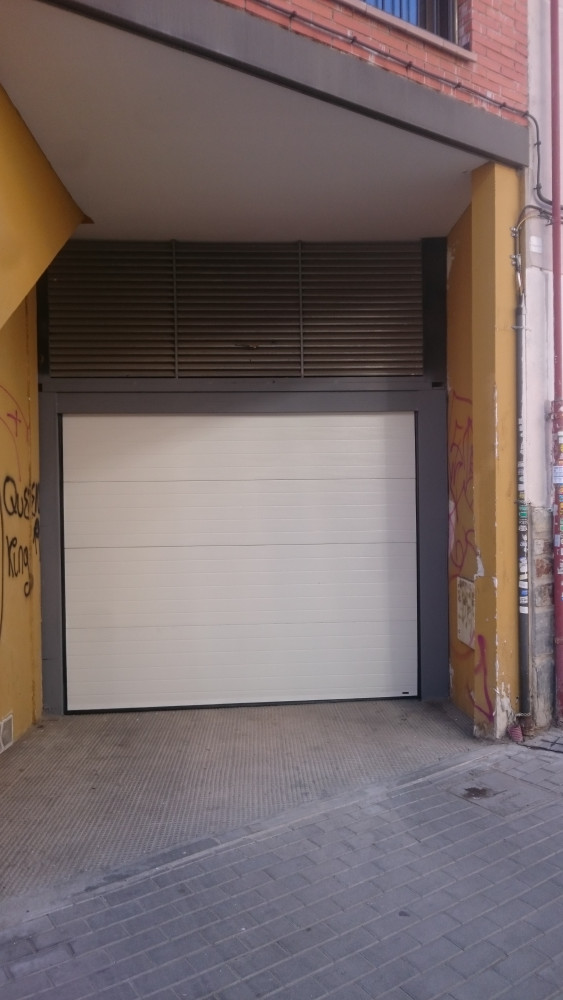 [particular] Calle Fidias 7