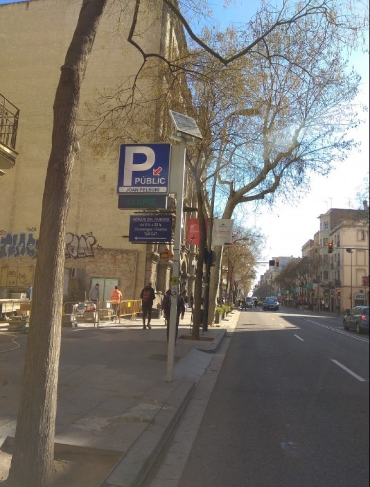 Plaza Joan Pelegrí - Estación Sants