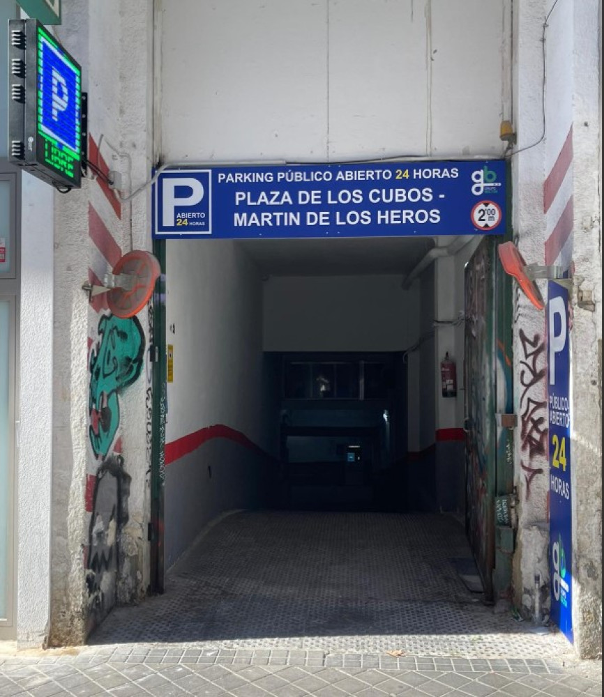 Plaza de los Cubos – Martín de los Heros 