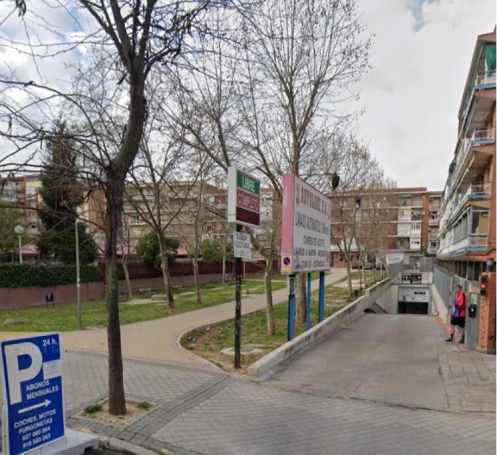 Parking Luis Ruiz, 46