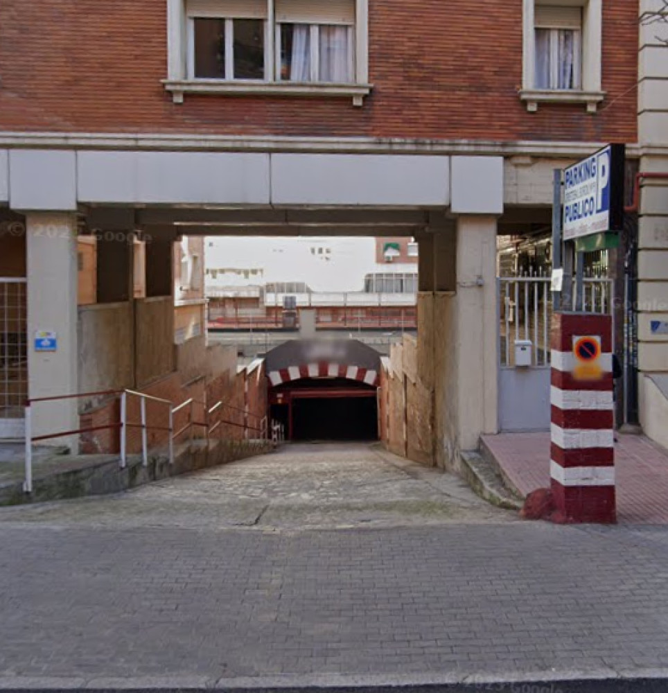 Parking Cristóbal Bordiú, 51