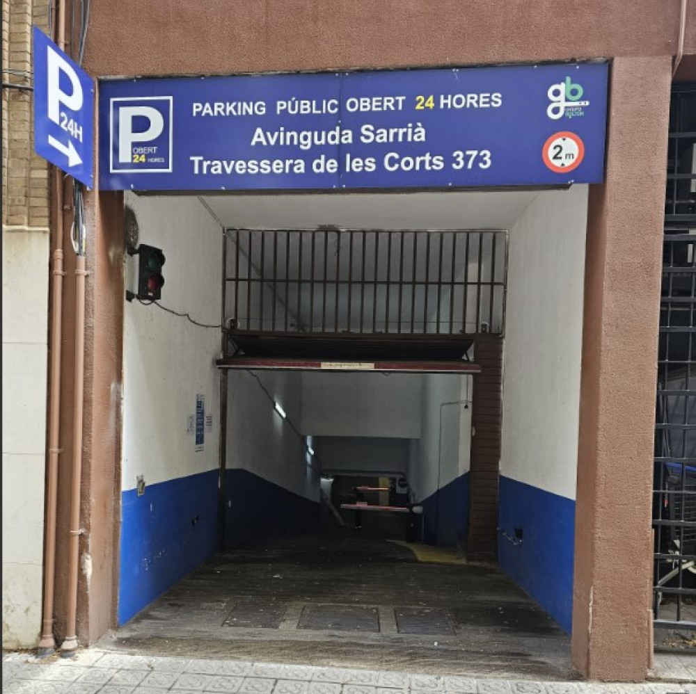 Av. Sarrià - Travessera de les Corts 373