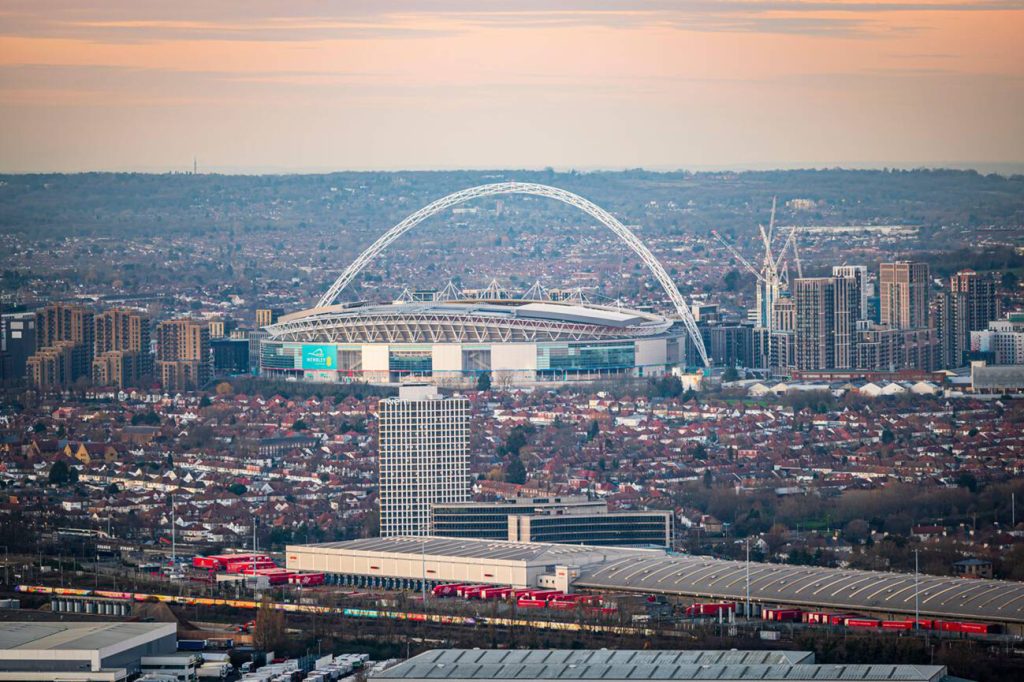 Building new homes ???almost impossible??? Local Government