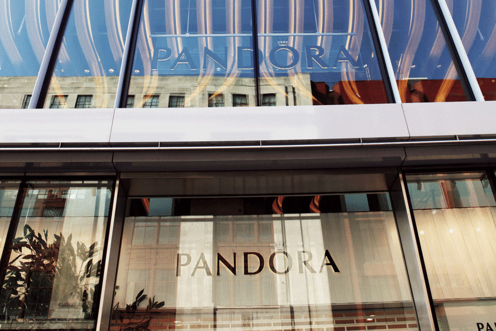 Pandora donates $1m to Unicef's response in Ukraine | Retail Jeweller
