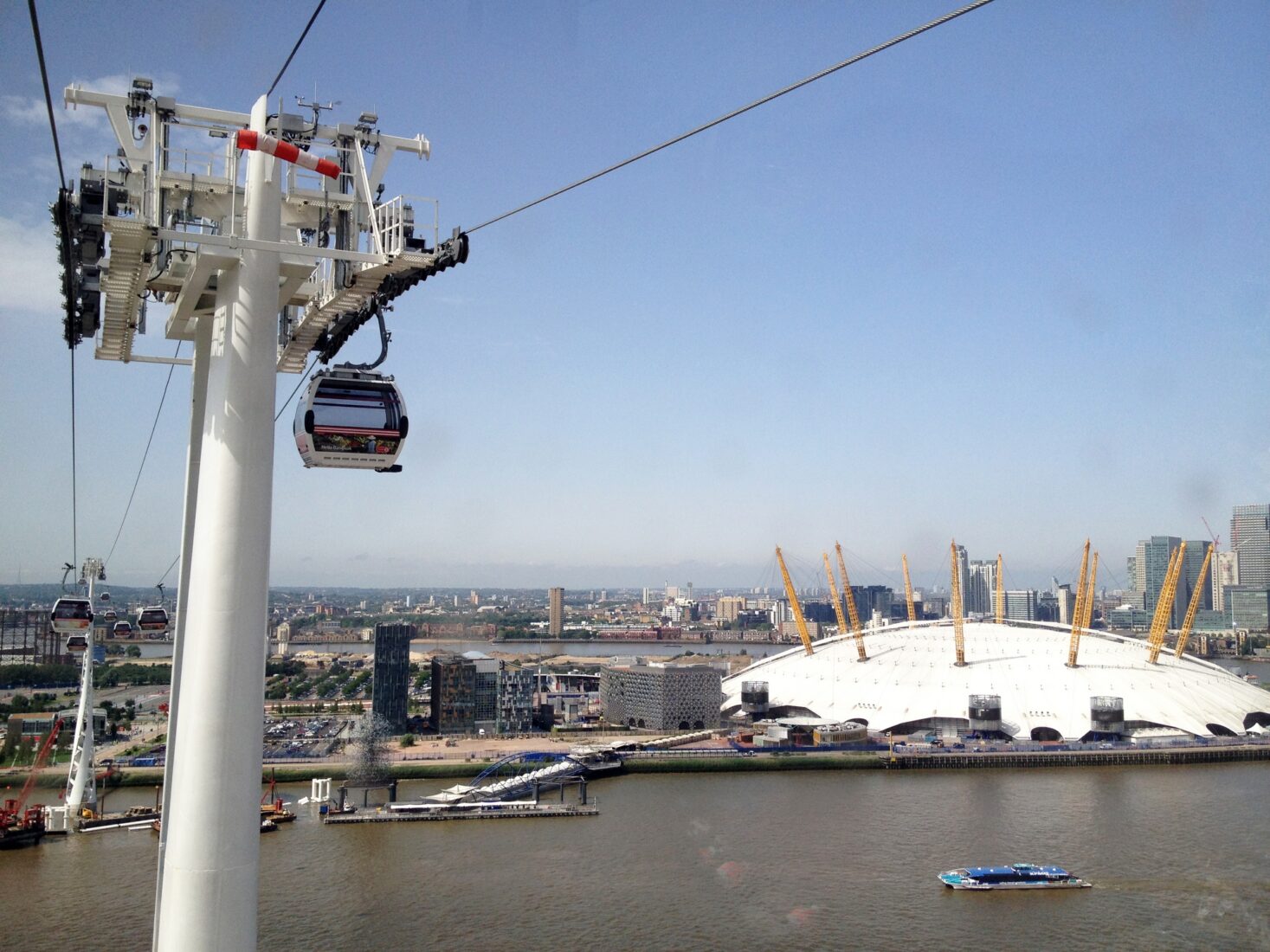 Wilkinson Eyre’s east London cable car opens to the public