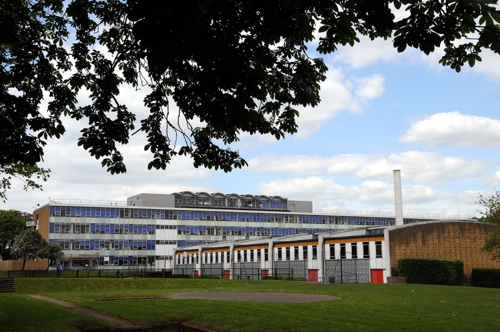 blasts council over Elliott School redevelopment plans