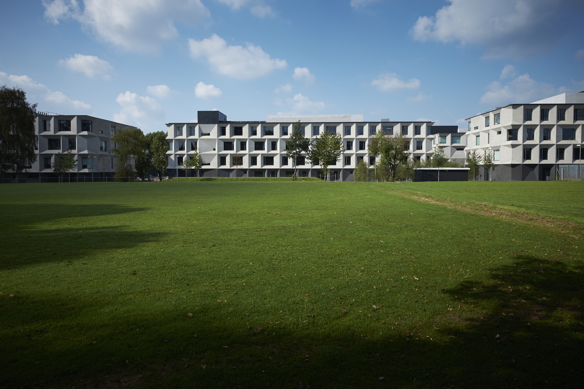 Riba Stirling Prize 15 Finalist Burntwood School By Ahmm