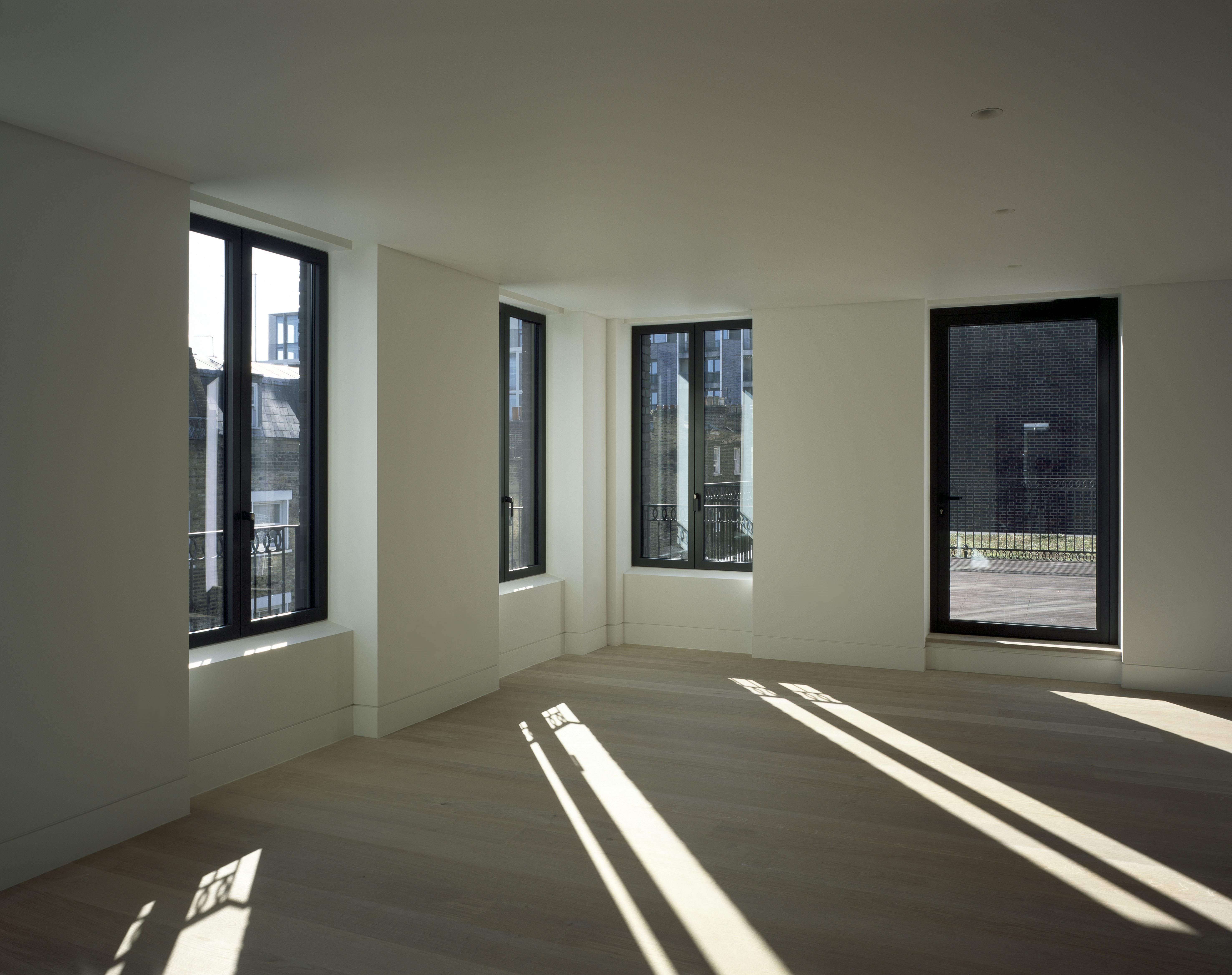 Corner House by DSDHA