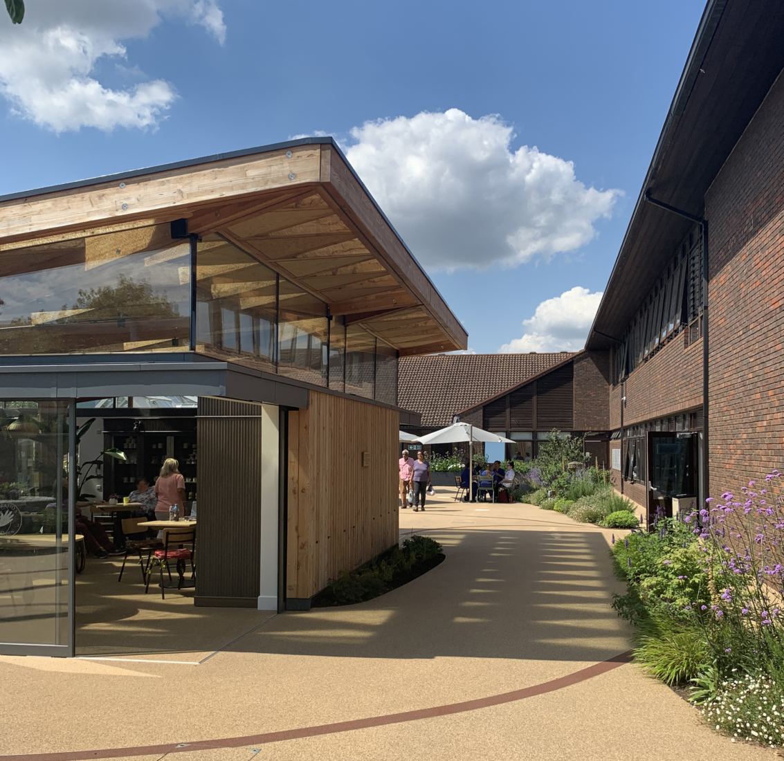 3W Architects completes garden room for Stoke Mandeville Hospital