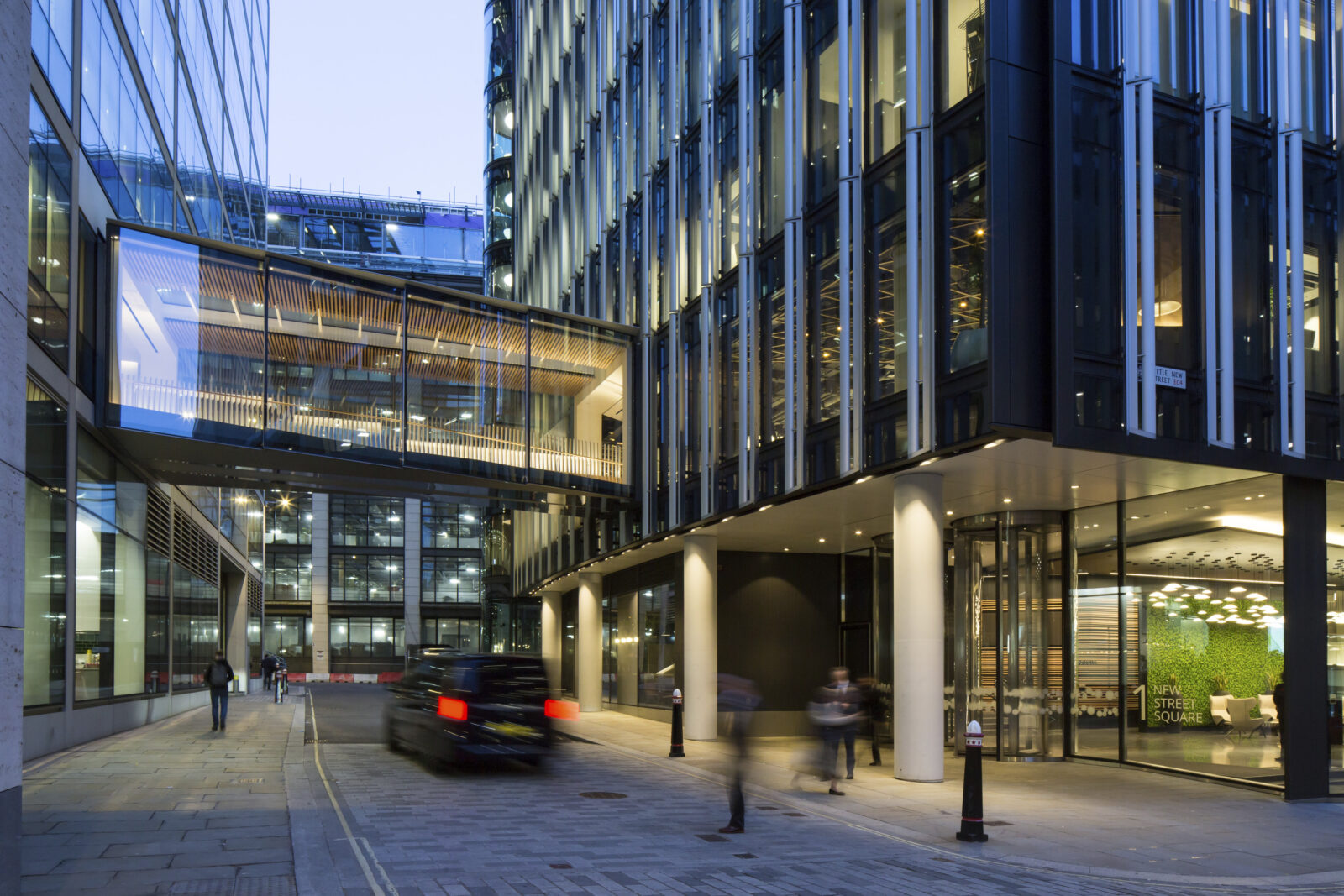 WilkinsonEyre completes pair of monocoquestructure link bridges in