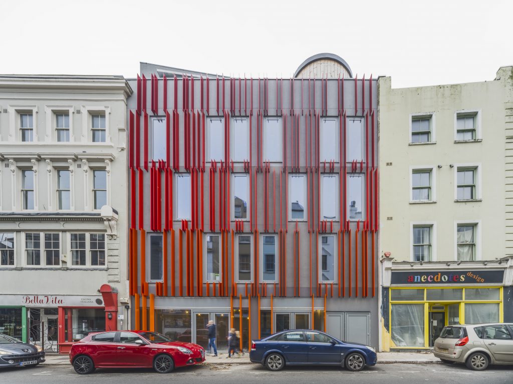 Neat Architects paints the town red - Vimarsana News