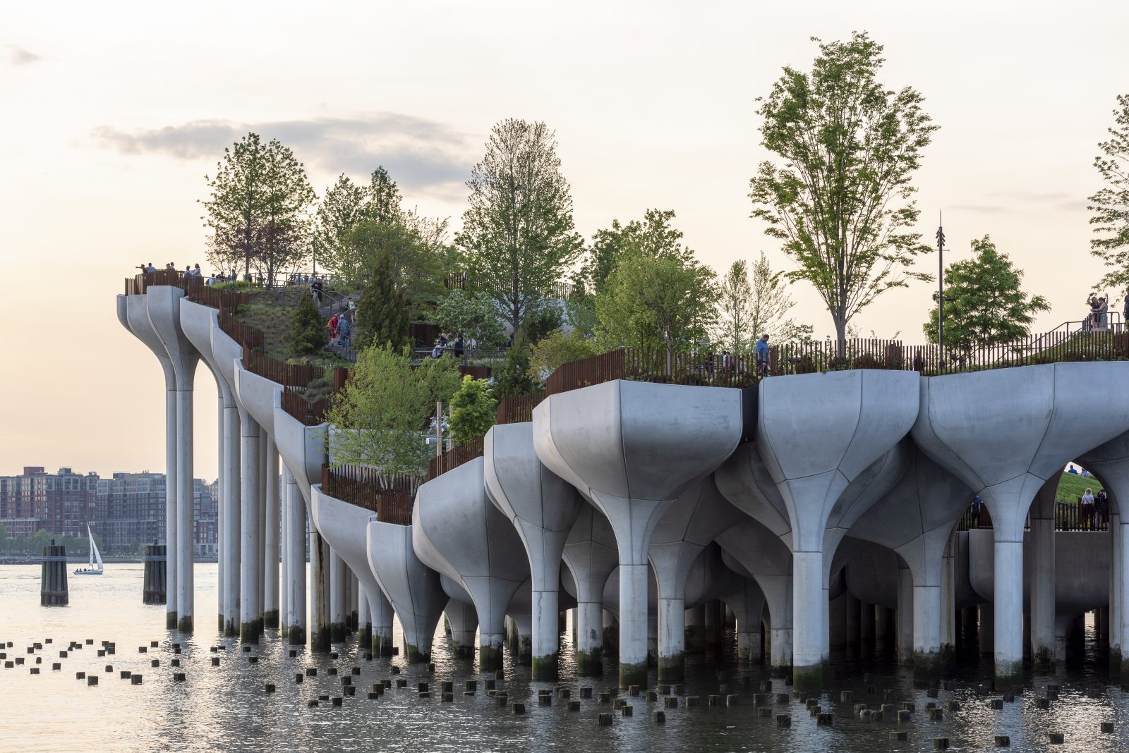 Heatherwick Studio’s New York pier park opens to the public