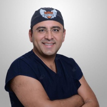 Resmi büyüt: Özgür Sunay, Plastik Rekonstrüktif Ve Estetik Cerrahi İzmir