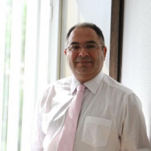 Resmi büyüt: Kubilay Yücel, Dermatoloji Antalya