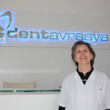 Resmi büyüt: Ayşe Nusret Söhmen, Diş Hekimi Kadıköy