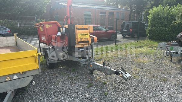 Picture of the Dücker HM 200 Wood Chipper
