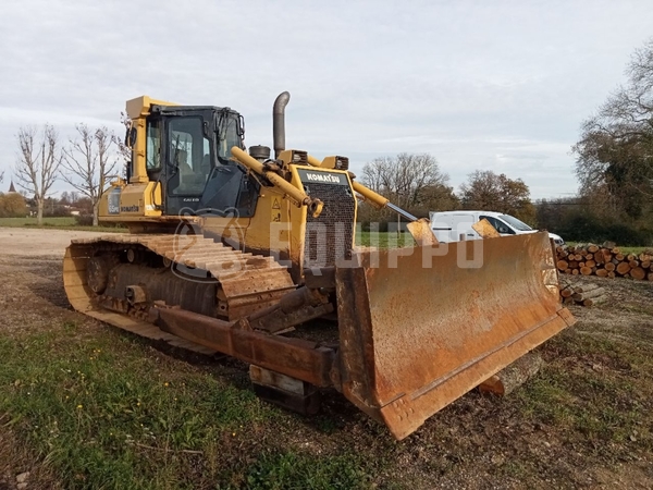 Picture of the Komatsu D65PX-15