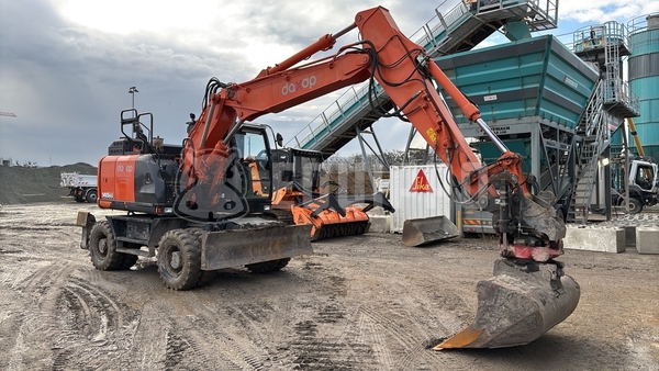 Picture of the Hitachi ZX145W-6