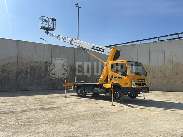Picture of the Palfinger P260B (26m) on Nissan 3.5 ton