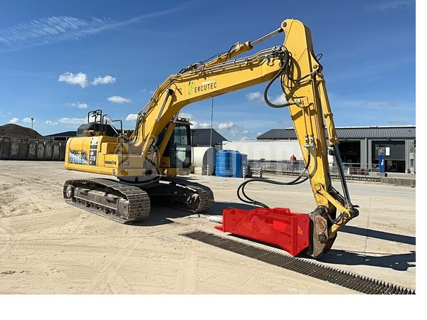 Picture of the Komatsu HB215LC-3