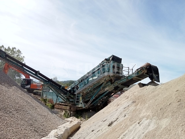 Picture of the Powerscreen Chieftain 1700