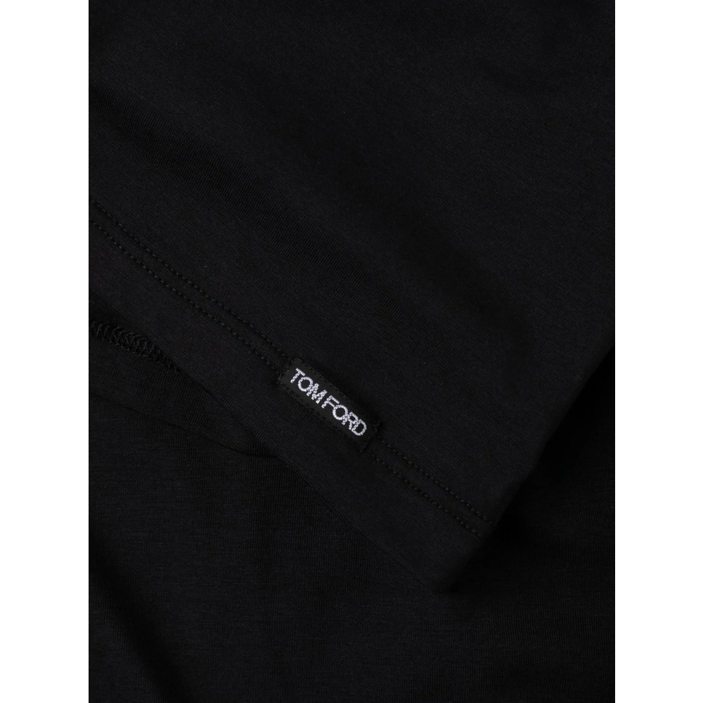 Crew-Neck Long-Sleeve T-Shirt