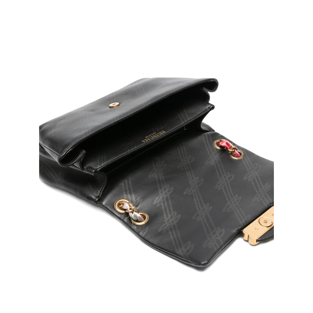 Logo-Detail Shoulder Bag
