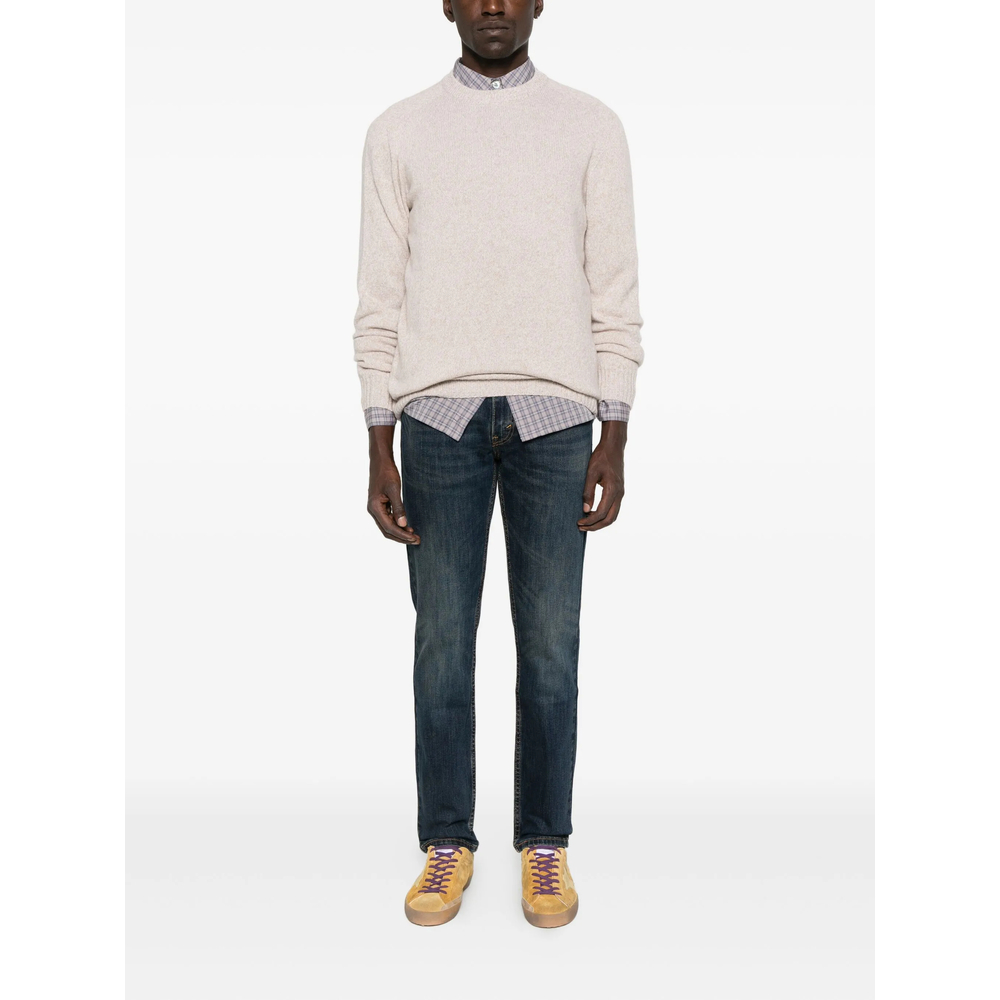Straight-Leg Jeans