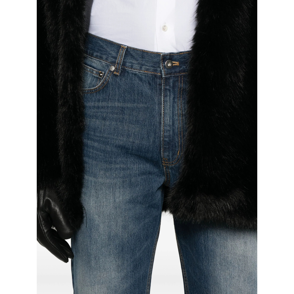 Loose-Fit Jeans