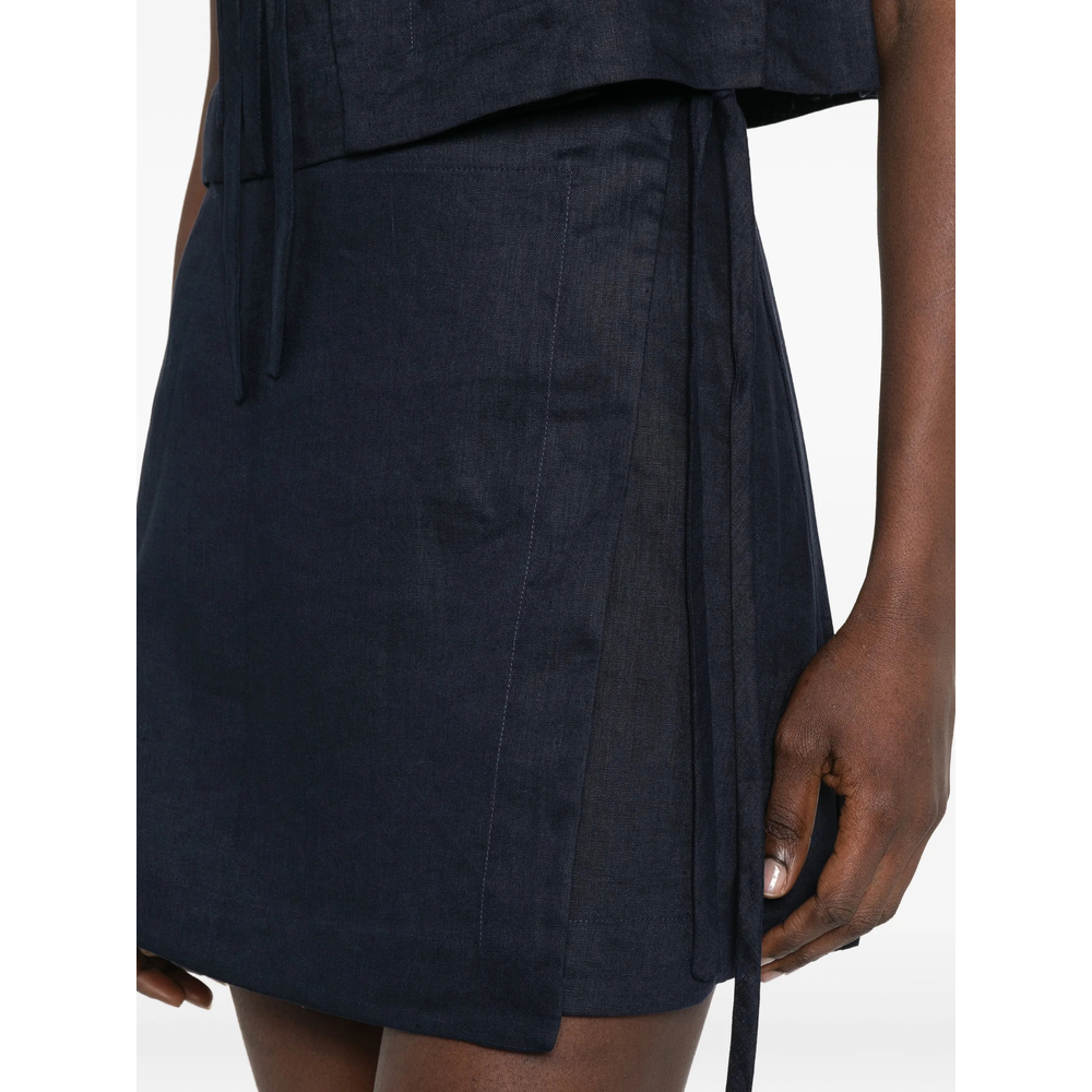 Tie Detail Mini