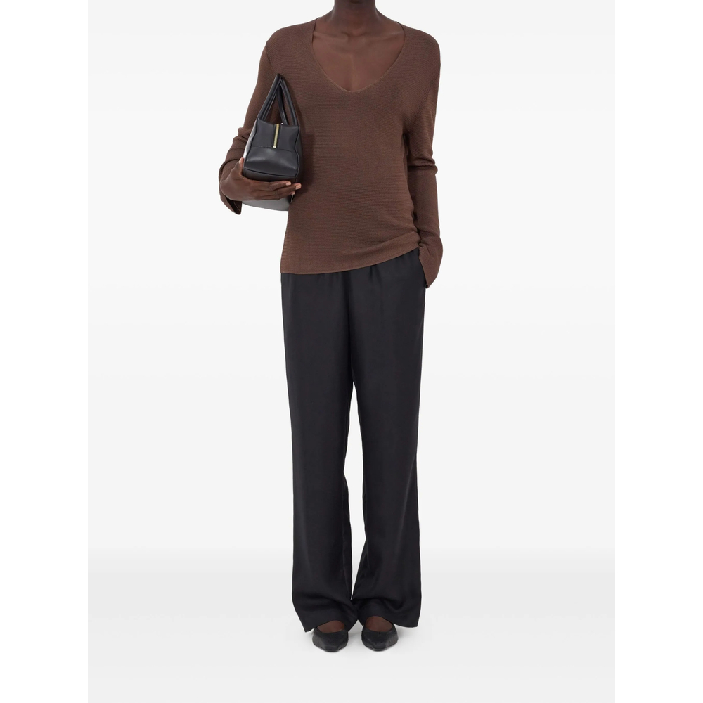 Saya V-Neck Jumper