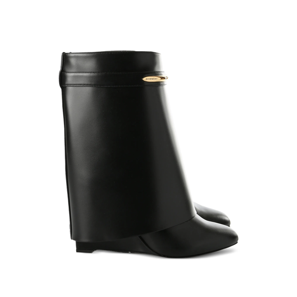 Shark Pinch Ankle Boots
