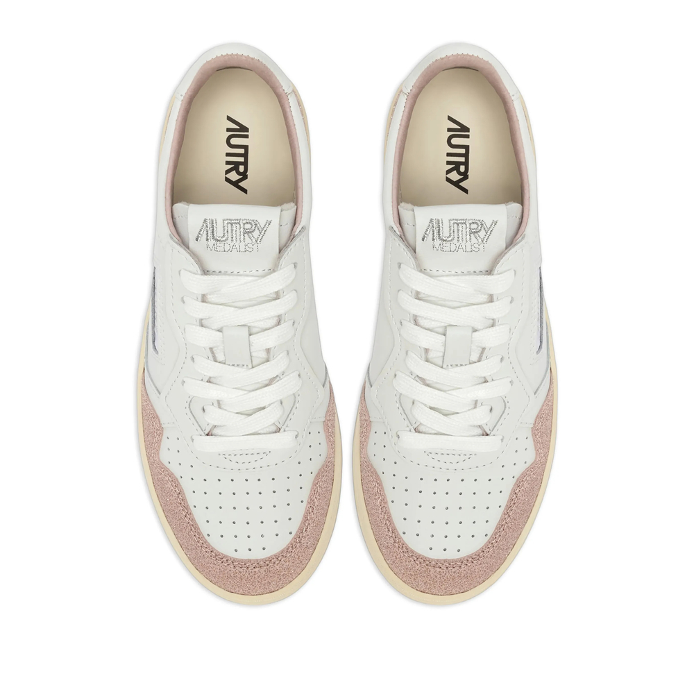 Medalist Low Sneakers