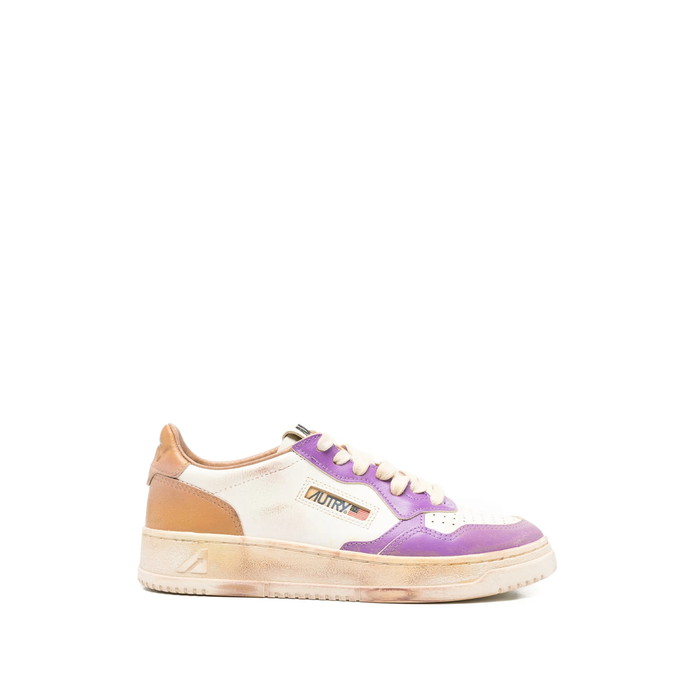 Autry Medalist Low Super Vintage Sneakers