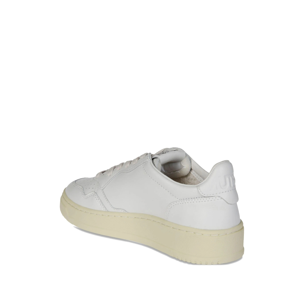Medalist Low Sneakers