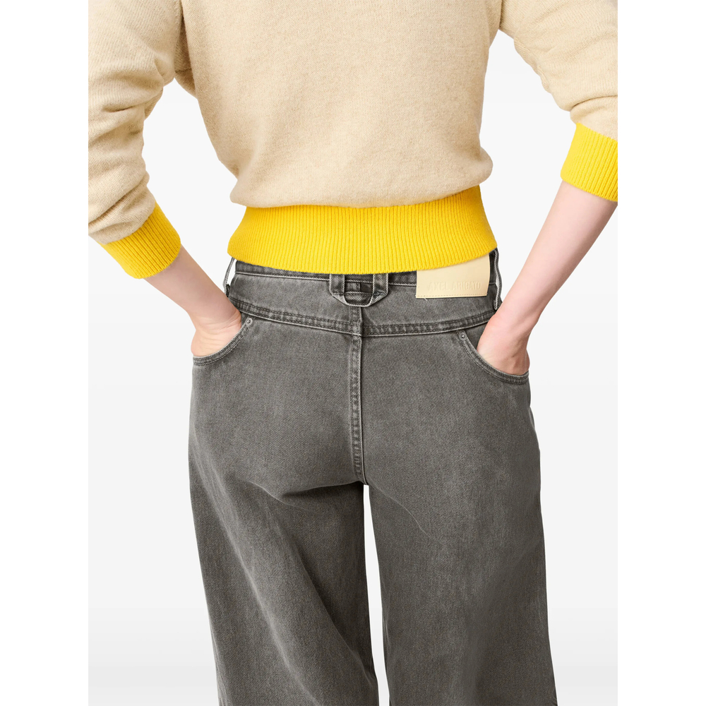 Inverted Jeans