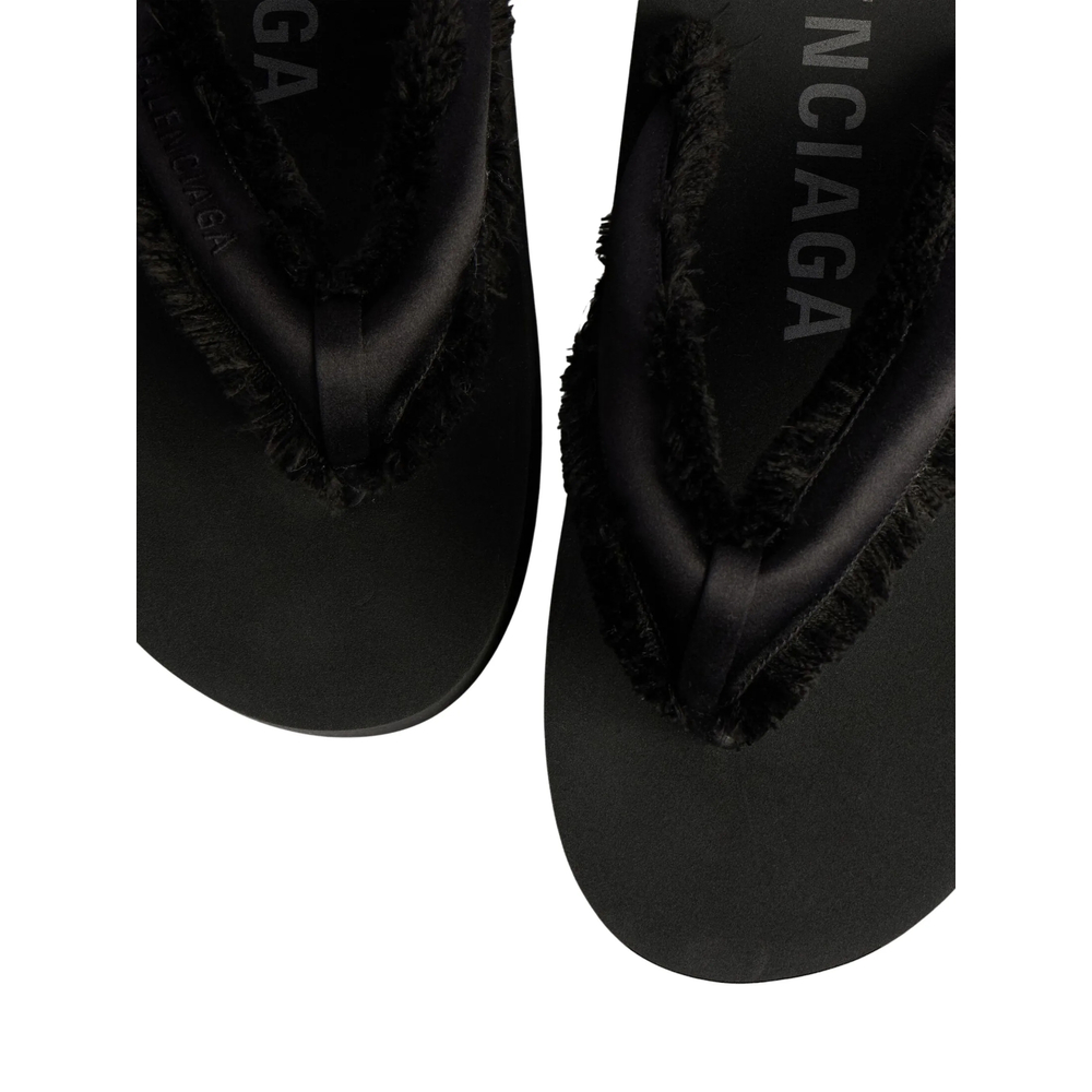 Jet Lag Thong In Black Slides
