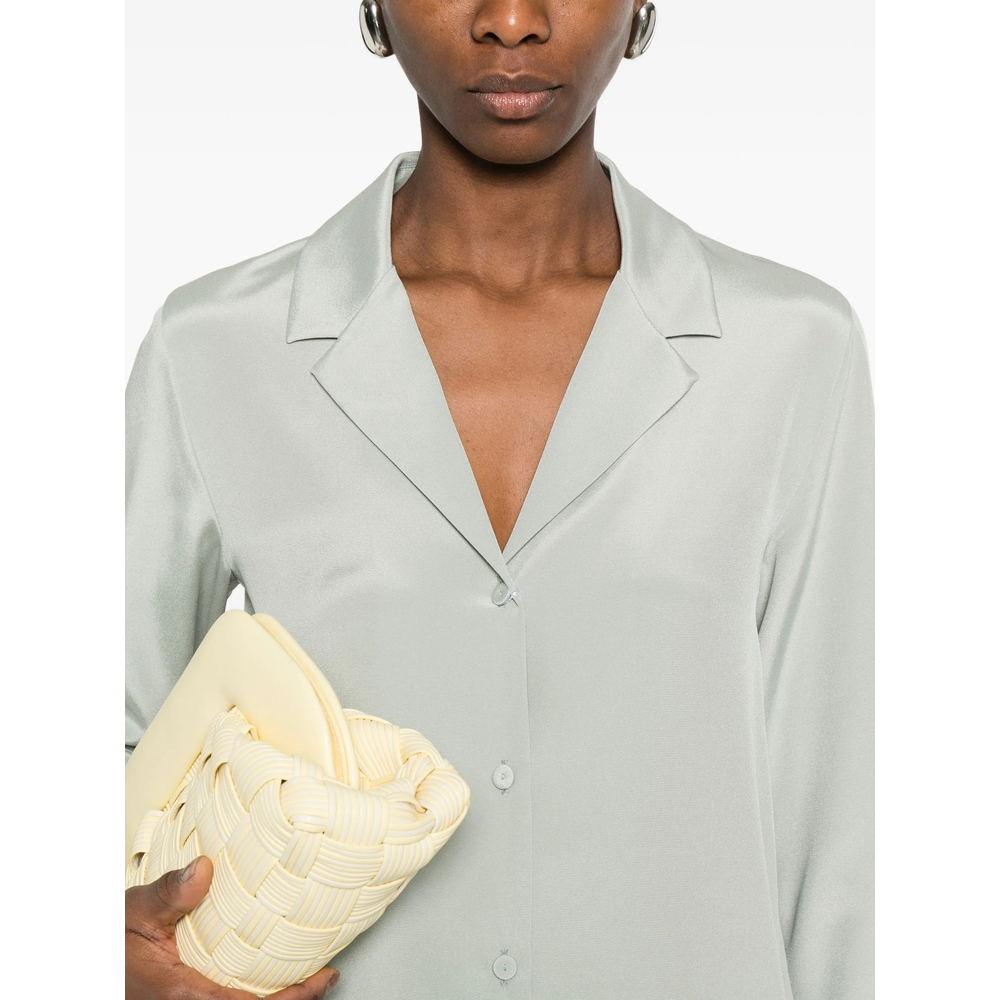 Collared Buttoned Shirt