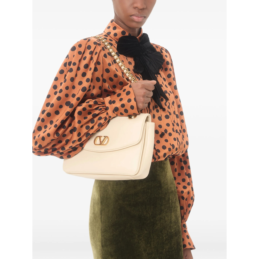 Garavani Djuna Medium Chain Bag In Nappa Leather
