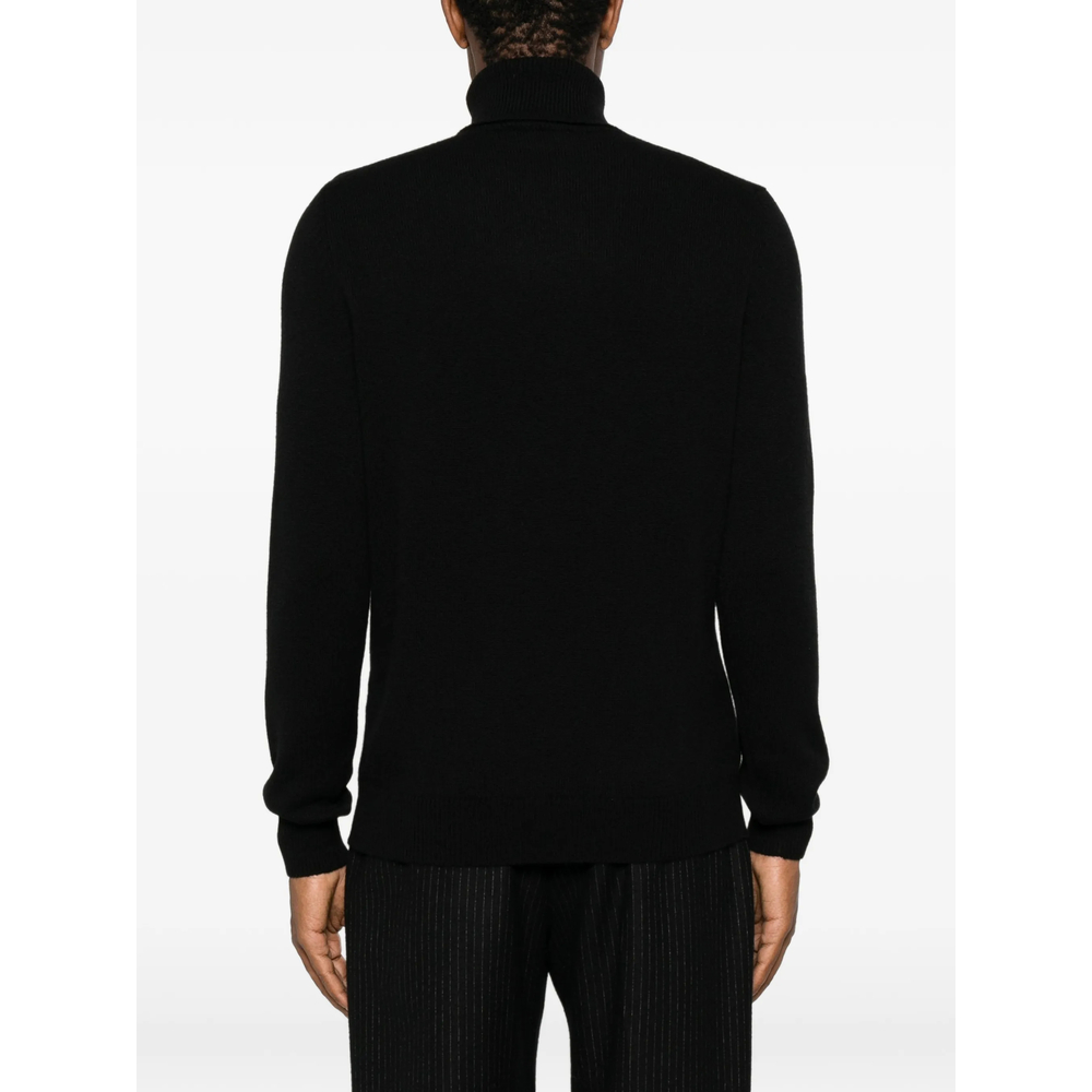 Roll-Neck Knitted