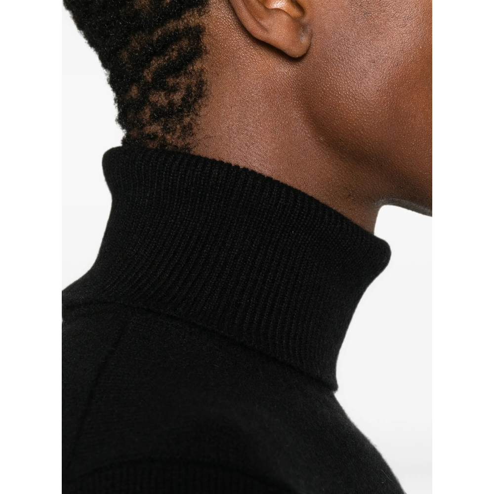 Roll-Neck Knitted