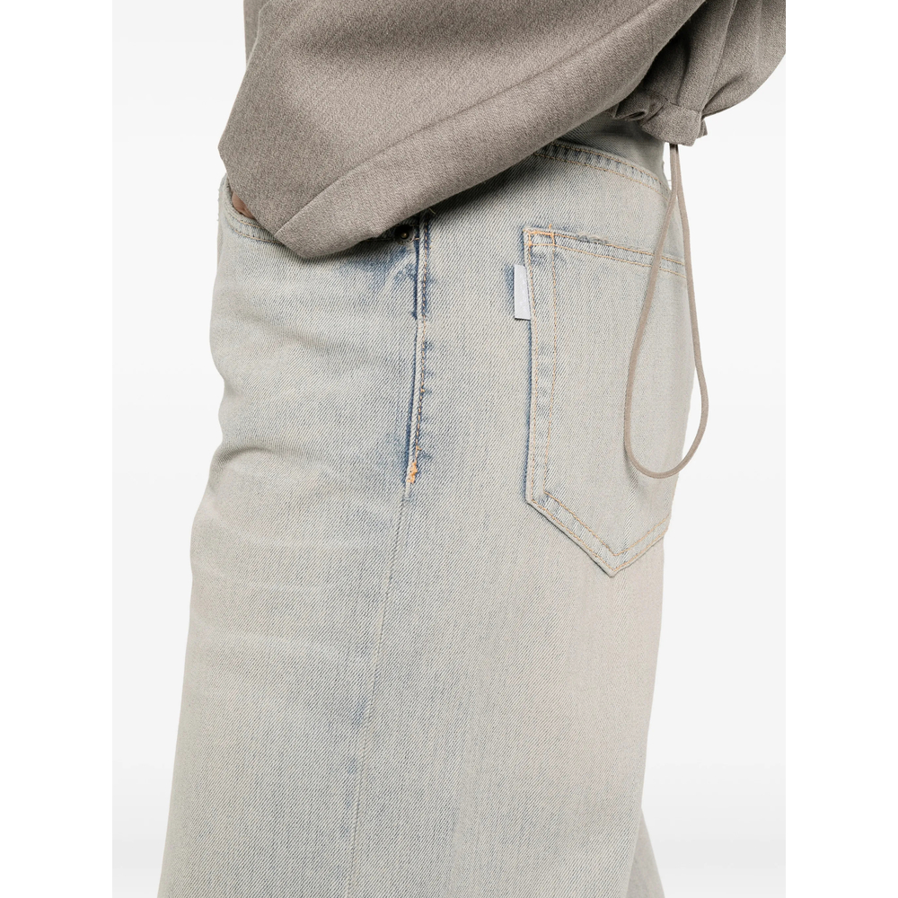 Straight Jeans