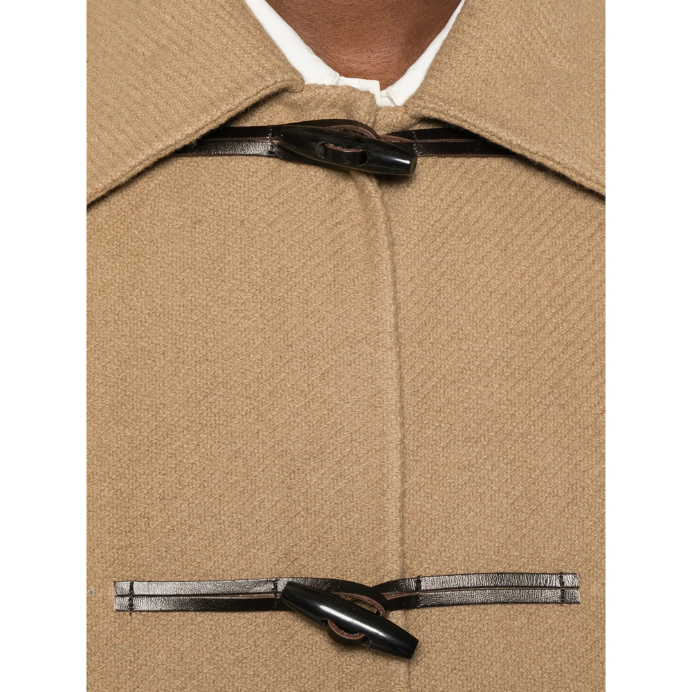 Toggle-Fastening Coat