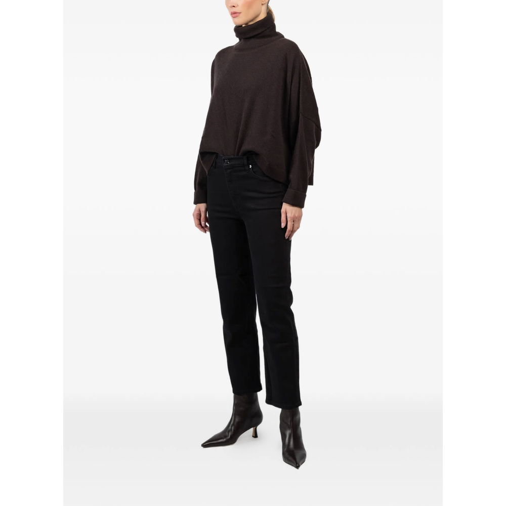 Button-Fastening Jeans