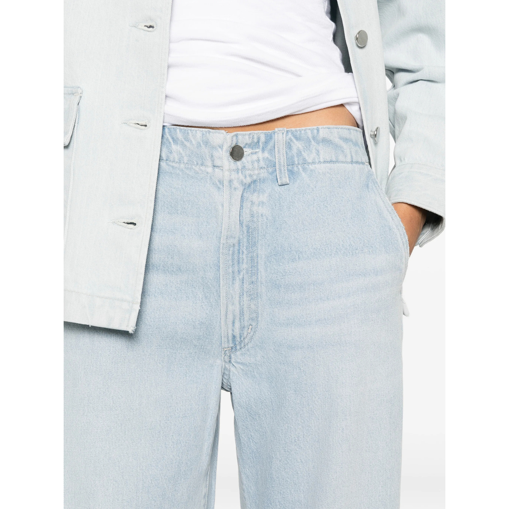 Button-Fastening Jeans