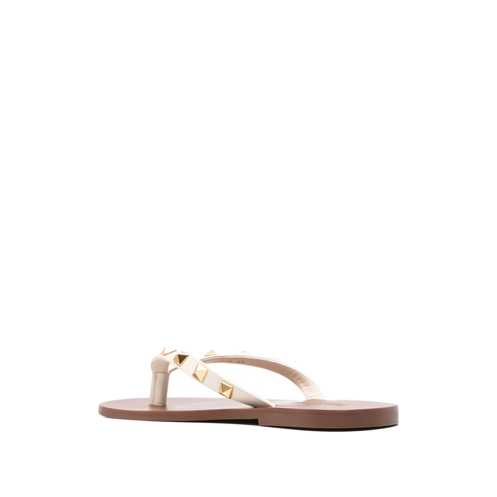 Garavani Rockstud Calfskin Thong Sandals