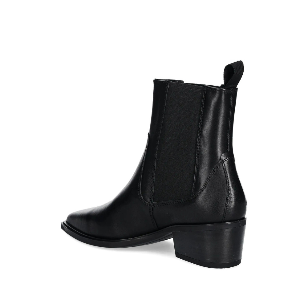 40Mm Kelsey Pointed-Toe Heeled Boots