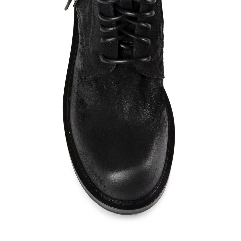 Ann Demeulemeester 트레이너
